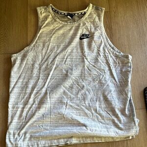 Nike men’s tank top